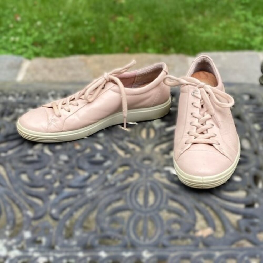 ECCO Pink Leather Sneakers | US Size 10 | Extra Width